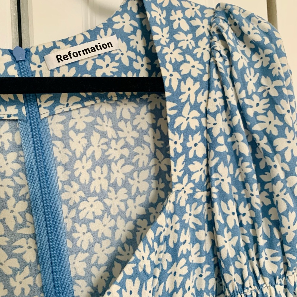 Reformation Light Blue and White Puff-Sleeve Square-Neck Mini Dress - Picture 7 of 9
